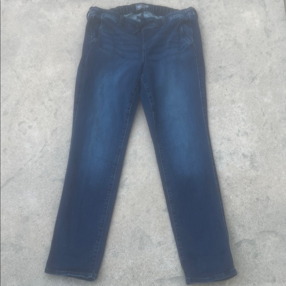 Torrid Weekened Boyfriend Mid Rise Pull on Jean Women's Size 1T (14-16)